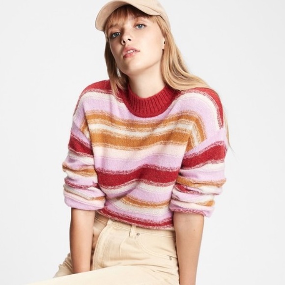 GAP Sweater - Picture 2 of 3
